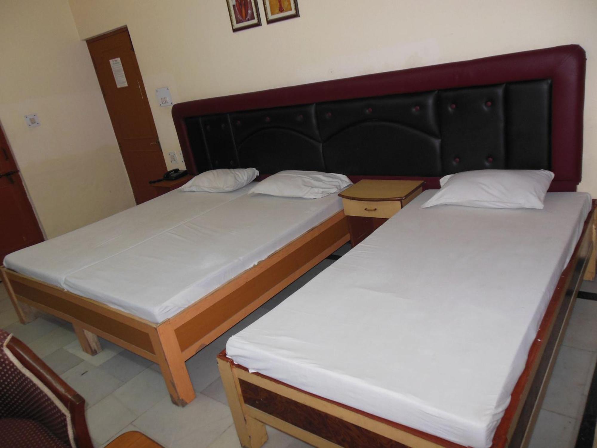 Hotel Taj Plaza Agra  Kültér fotó