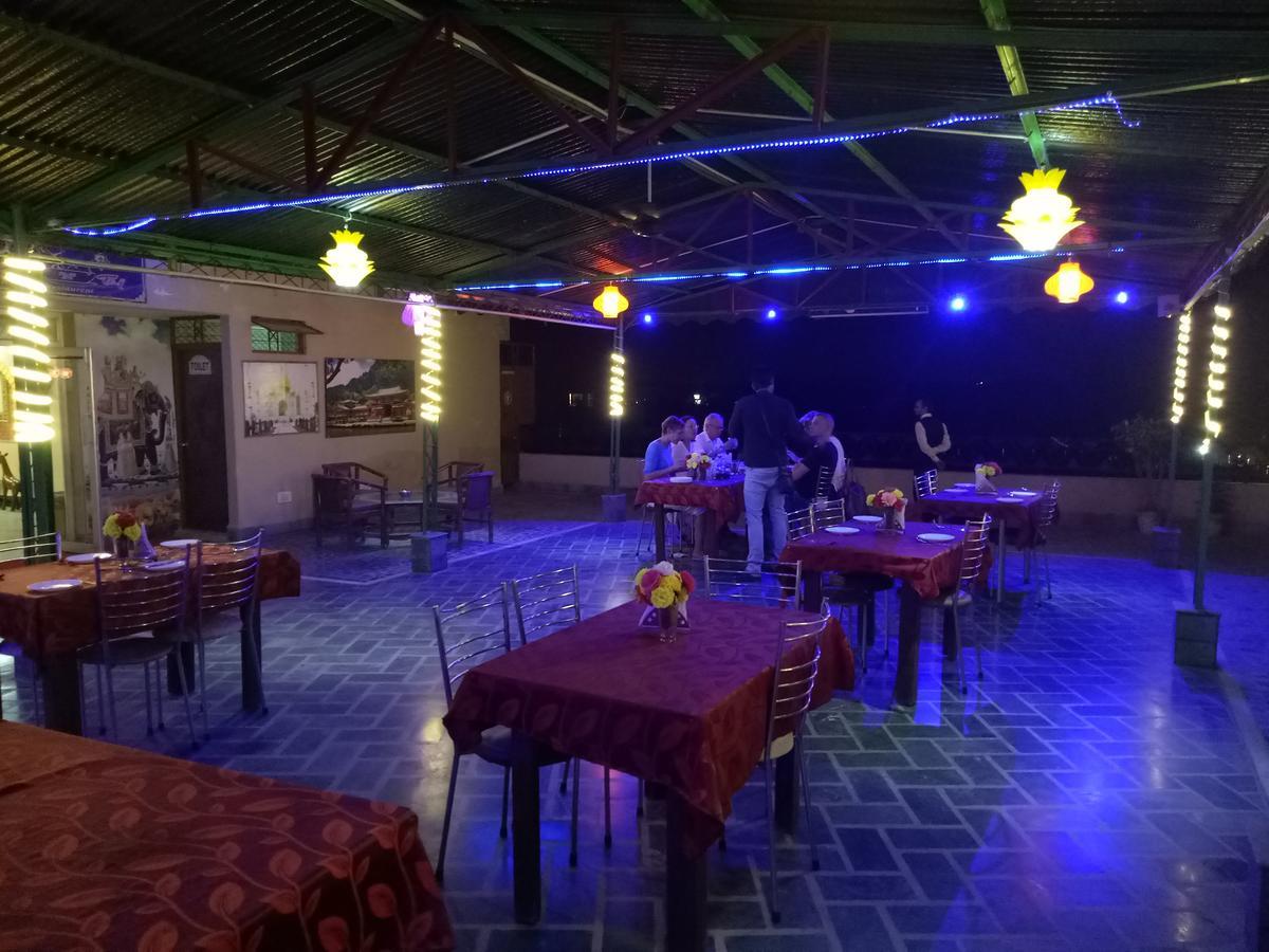 Hotel Taj Plaza Agra  Kültér fotó