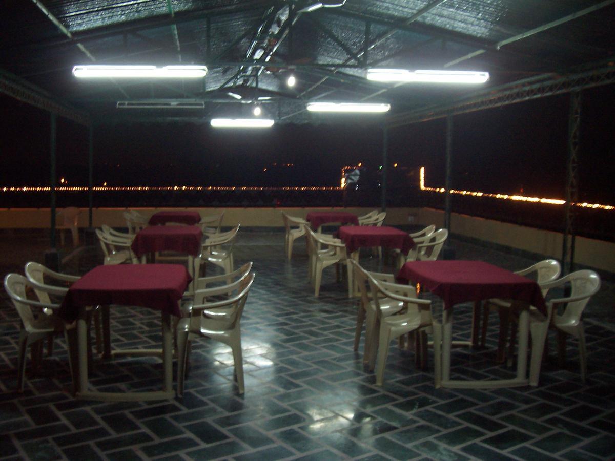 Hotel Taj Plaza Agra  Kültér fotó