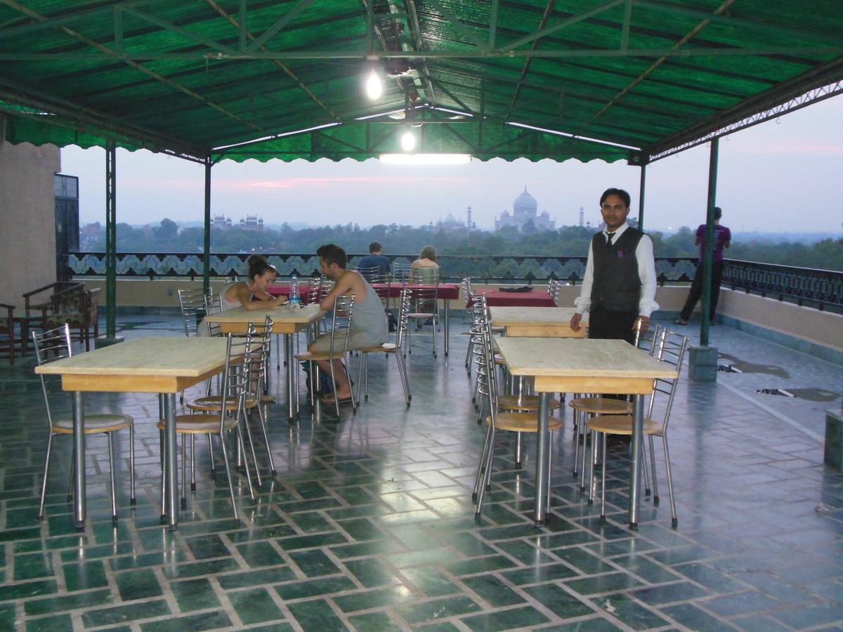 Hotel Taj Plaza Agra  Kültér fotó