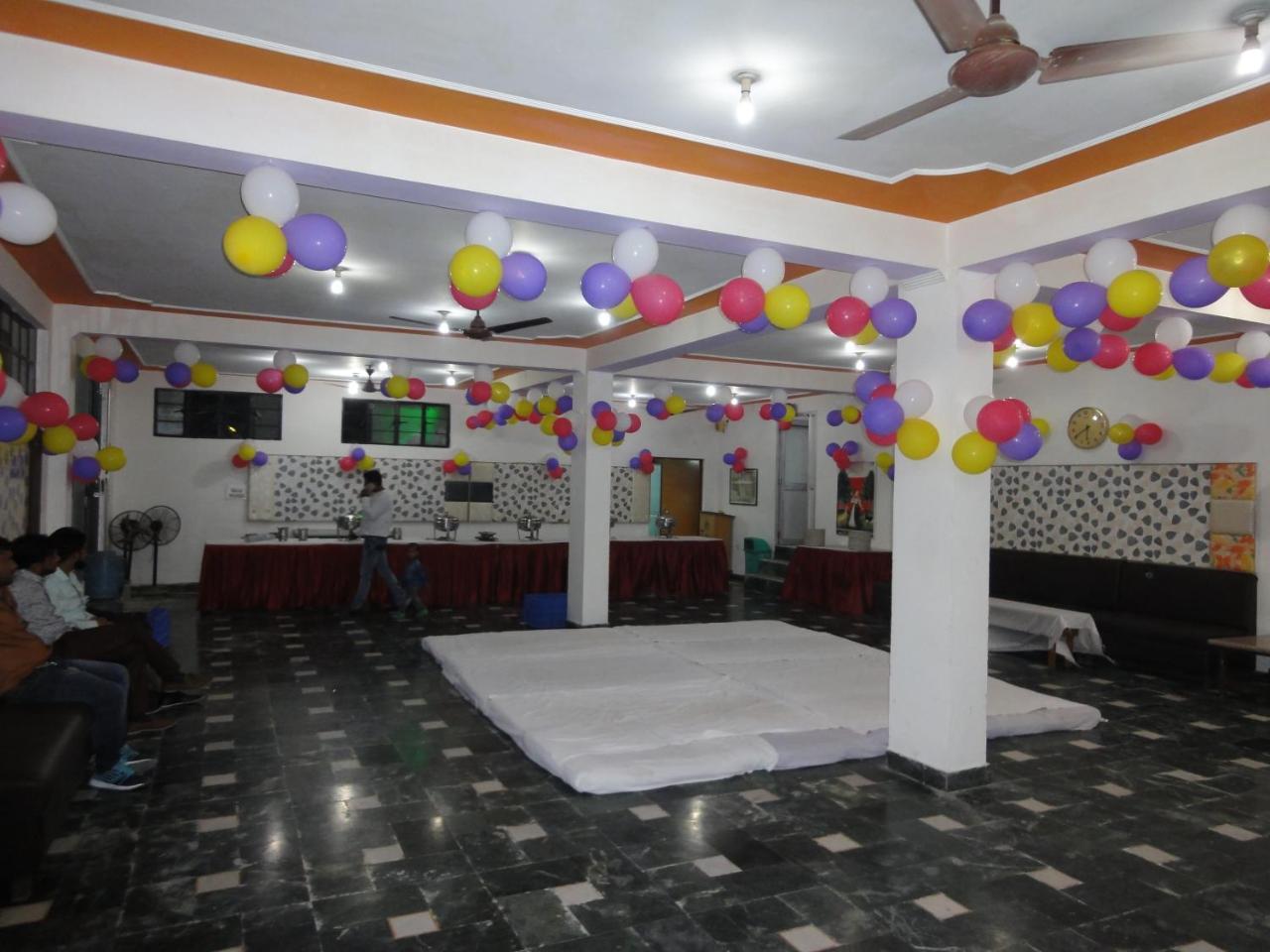 Hotel Taj Plaza Agra  Kültér fotó